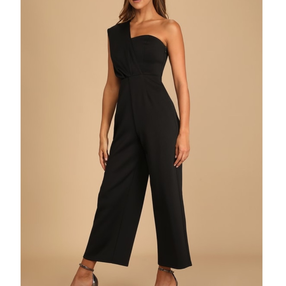 Lulu’s | Black One Shoulder Jumpsuit